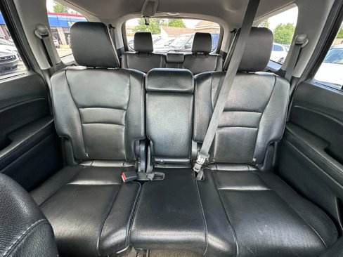 Used 2017 Honda Pilot Touring image 17