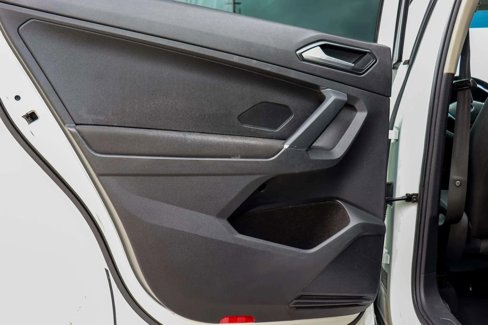 Used 2018 Volkswagen Tiguan S image 21