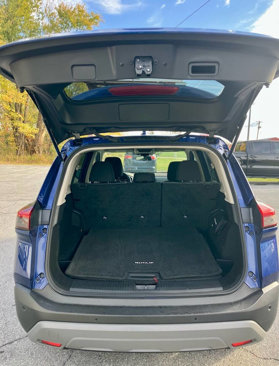 Used 2023 Nissan Rogue SV image 11