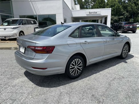 Certified 2019 Volkswagen Jetta SEL w/ Cold Weather Package image 3