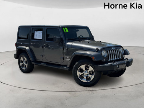 Used 2018 Jeep Wrangler Unlimited Sahara w/ Connectivity Group image 2