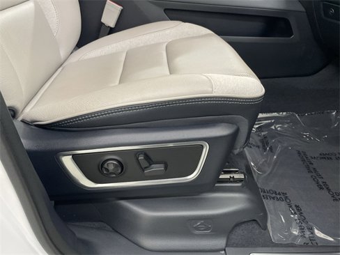 Used 2013 RAM 1500 Laramie Longhorn w/ Convenience Group image 19