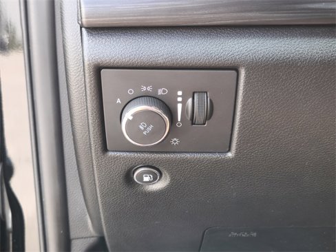 Certified 2021 Jeep Grand Cherokee Laredo X image 25