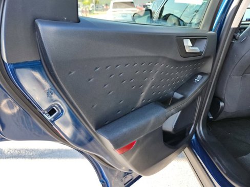 Used 2020 Ford Escape SE image 34