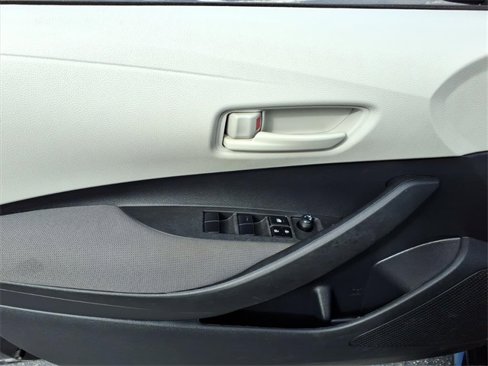 Certified 2022 Toyota Corolla LE image 8