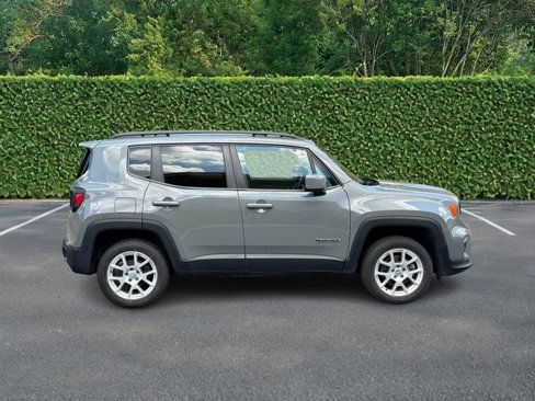 Used 2020 Jeep Renegade Latitude image 2