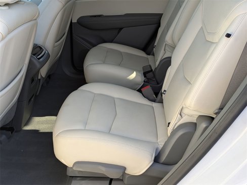 Used 2022 Cadillac XT6 Premium Luxury image 27