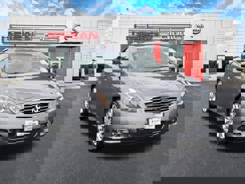 Used 2014 INFINITI Q60 Convertible image 1