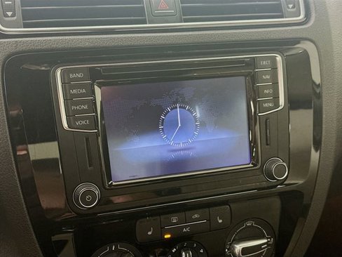 Used 2016 Volkswagen Jetta Sport image 15