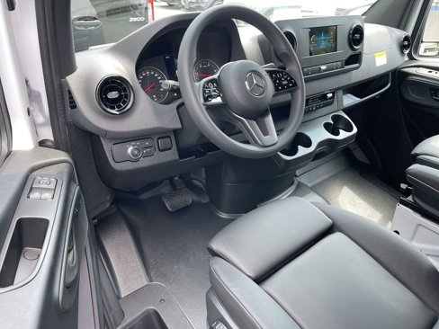 New 2024 Mercedes-Benz Sprinter 2500 image 8