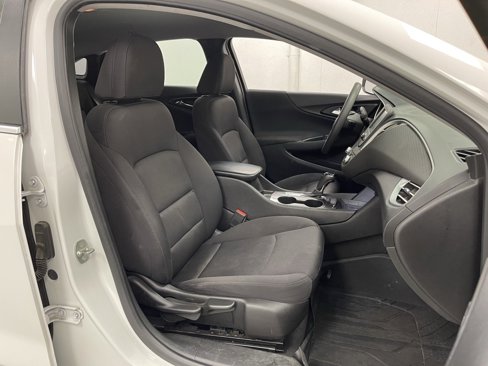Used 2018 Chevrolet Malibu LS image 10
