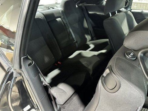 Used 2016 Dodge Challenger SXT image 22