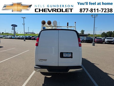Used 2016 Chevrolet Express 3500 image 5