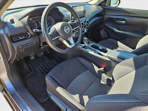 Used 2023 Nissan Sentra SV image 9