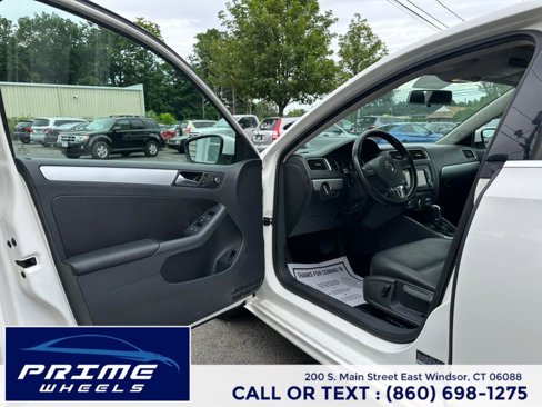 Used 2013 Volkswagen Jetta SE image 9