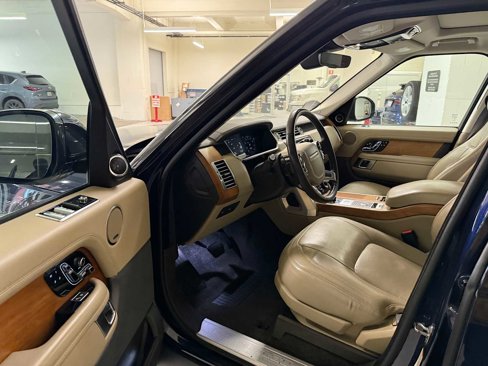 Used 2019 Land Rover Range Rover HSE image 19