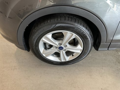 Used 2016 Ford Escape SE image 25