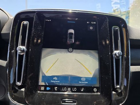 Certified 2023 Volvo C40 P8 Recharge Ultimate image 21