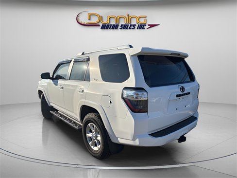 Used 2014 Toyota 4Runner SR5 image 2