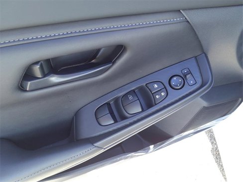 New 2025 Nissan Sentra S image 13