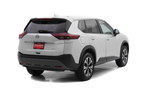 Used 2023 Nissan Rogue SV image 2