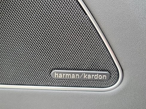 New 2024 Maserati Levante GT Ultima image 12