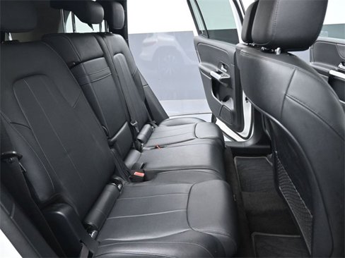 Used 2022 Mercedes-Benz GLB 250 image 25