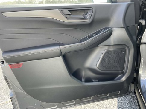New 2025 Ford Escape Active w/ Tech Pack #1 image 18