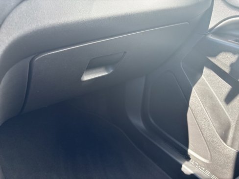 Certified 2020 Chevrolet Equinox LT w/ Driver Convenience Package image 28