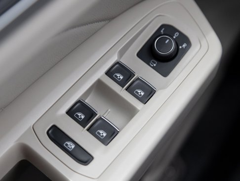 Used 2023 Volkswagen Atlas SEL Premium image 19