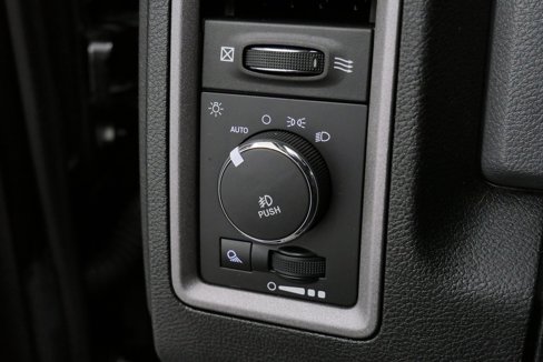 Used 2017 RAM 1500 Express image 25