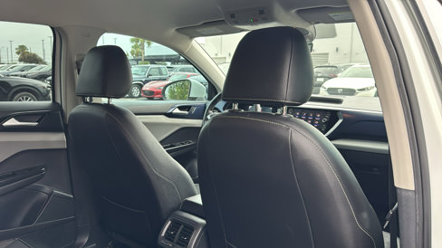 Used 2022 Volkswagen Taos SE image 21