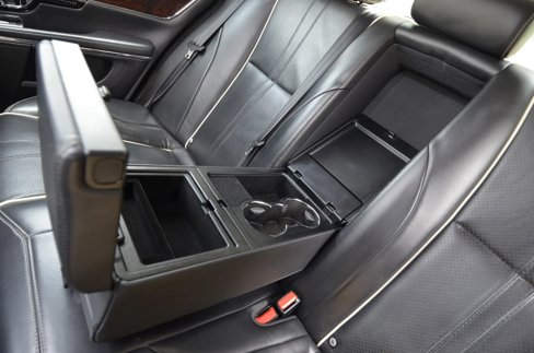 Used 2016 Jaguar XJ R-Sport image 39