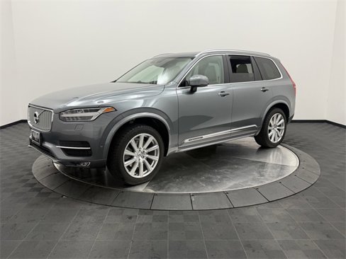 Used 2017 Volvo XC90 T6 Inscription w/ Vision Package image 4