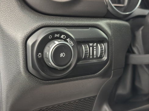 Used 2021 Jeep Wrangler Unlimited Sport image 16