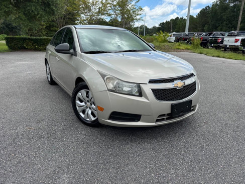 Used 2013 Chevrolet Cruze LS image 19