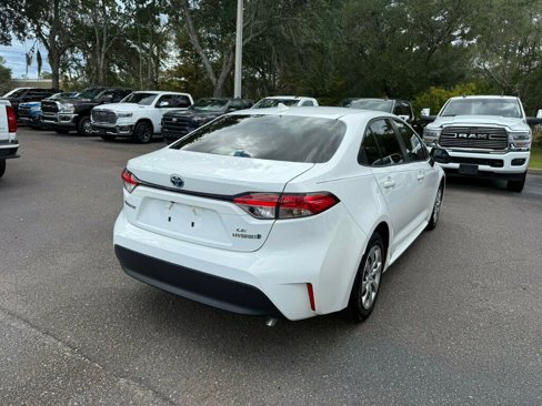 Used 2024 Toyota Corolla LE image 9