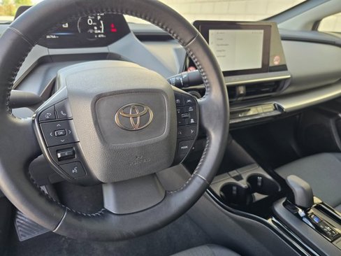 Used 2023 Toyota Prius LE image 16