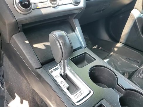 Used 2016 Subaru Outback 2.5i Premium image 23