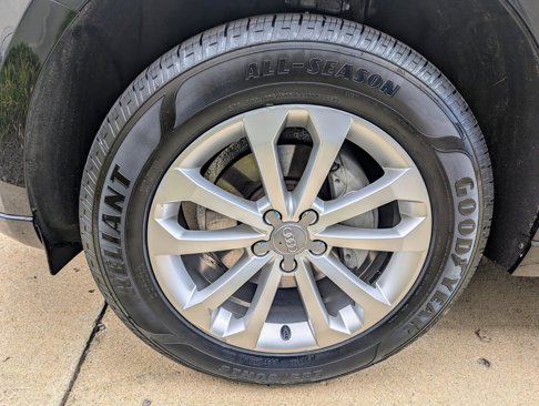 Used 2015 Audi Q5 2.0T Premium Plus w/ Technology Package image 16