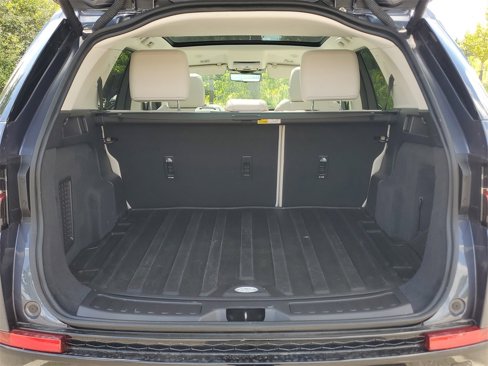 Used 2024 Land Rover Discovery Sport S image 7