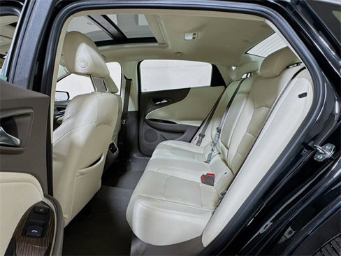 Used 2022 Chevrolet Malibu Premier image 24