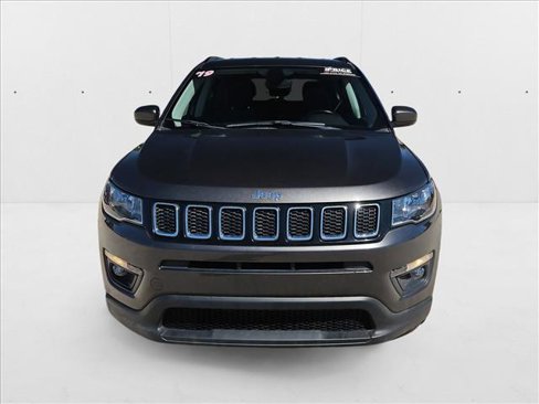 Used 2019 Jeep Compass Latitude w/ Popular Equipment Group image 2