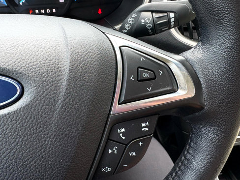 Used 2021 Ford Edge SEL w/ Convenience Package image 13