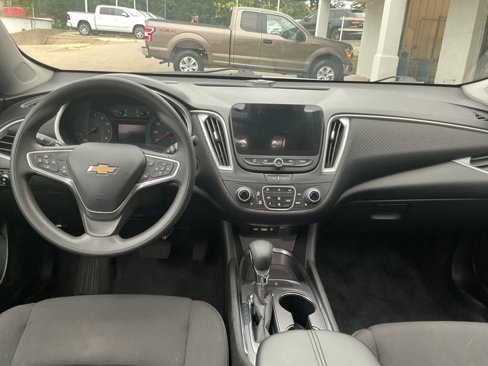 Used 2023 Chevrolet Malibu LT image 12
