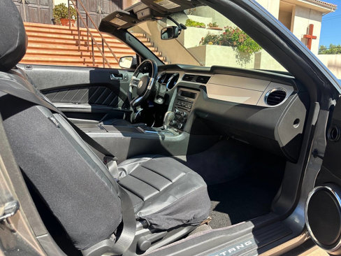 Used 2013 Ford Mustang Premium image 11