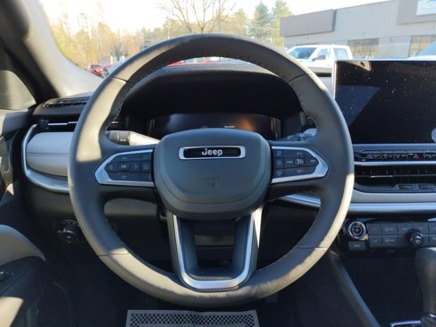 New 2025 Jeep Compass Limited w/ Elite Group image 7