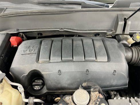 Used 2013 GMC Acadia SLT image 25