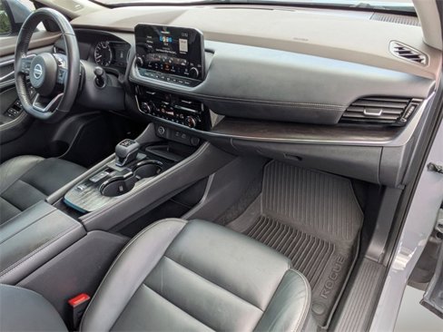 Used 2021 Nissan Rogue SL w/ Premium Package image 32