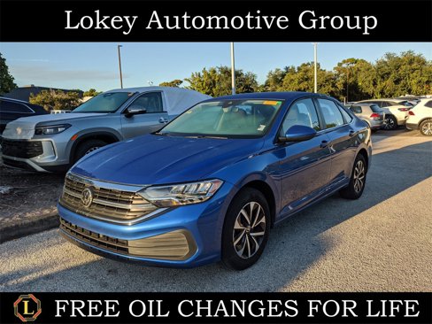 Used 2024 Volkswagen Jetta S image 1